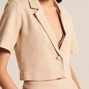 Abercrombie linen blend short sleeve blazer. Size M, color - white, NWT